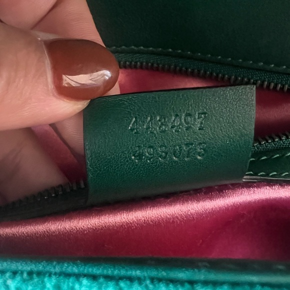 Emerald Green Velvet Gucci Marmont Purse - Picture 6 of 8